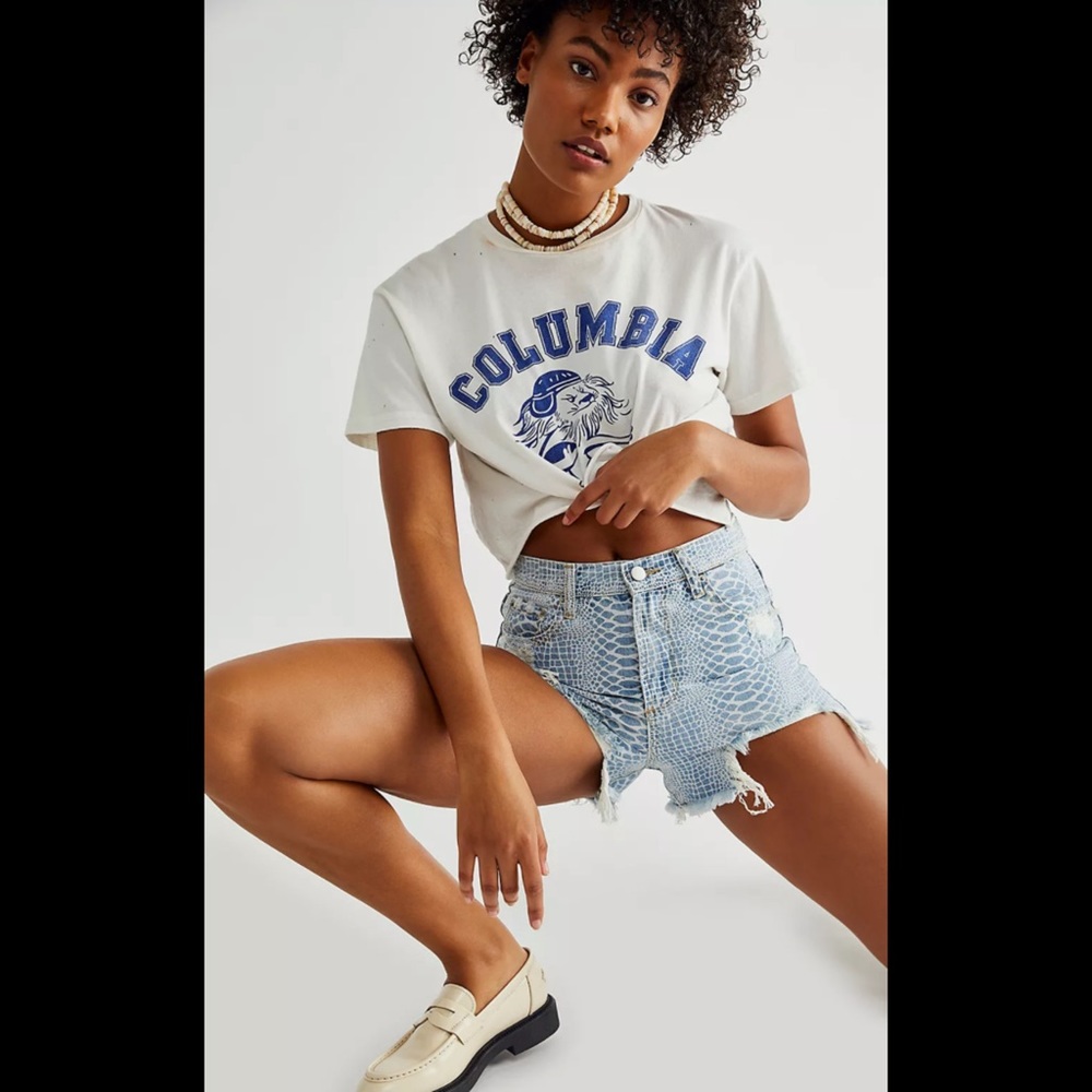 FP BLUE REVIVAL MEDUSA CUT OFF SHORT IN‎ BLUE SNAKE